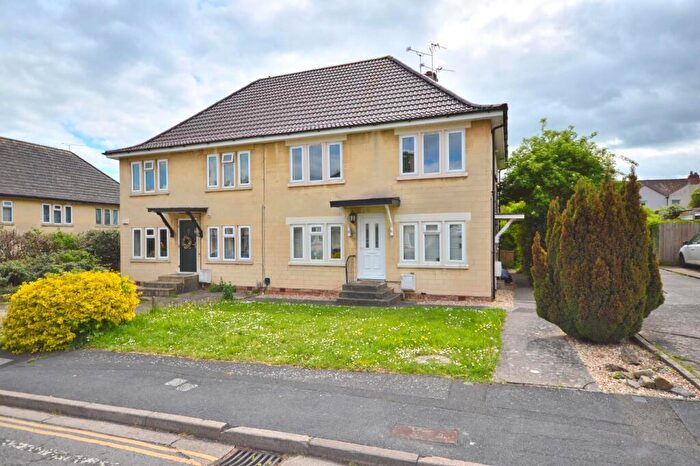 2 Bedroom Flat For Sale In Mayfields, Keynsham, Bristol, BS31