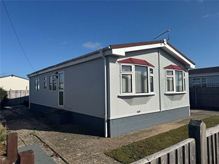 2 Bedroom Mobile/park Home For Sale In Cul De Sac, Naish Estate, Barton On Sea, Hampshire, BH25