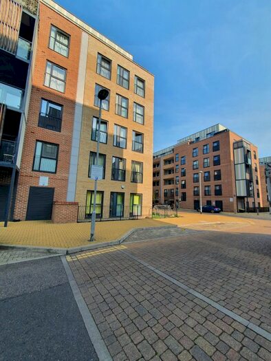 1 Bedroom Flat To Rent In Pulse Court, Romford, Essex, RM7
