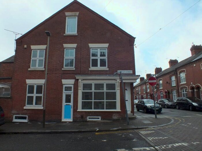 1 Bedroom Flat To Rent In Barker Street, Off Green Lane Road, Leicester, LE5