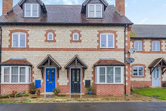 1 Bedroom Maisonette For Sale In Waylands, Uffington, Faringdon, Oxfordshire, SN7