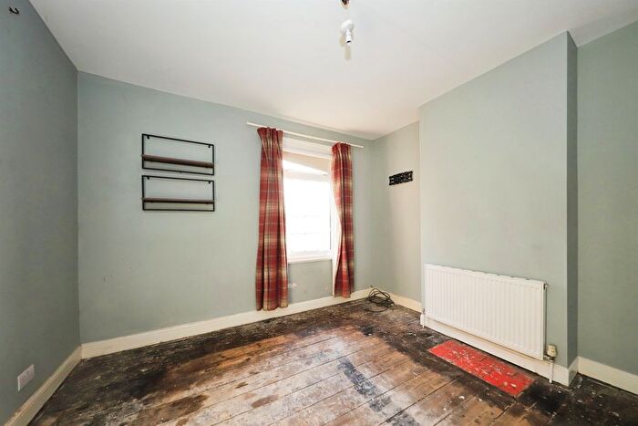 3 Bedroom Terraced House For Sale In Woodfield Crescent, Kidderminster, DY11