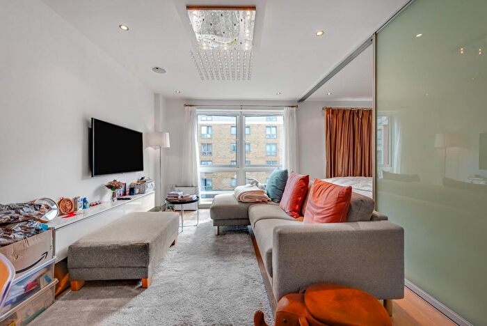 1 Bedroom Flat For Sale In Compass House, Chelsea Creek, Fulham, SW6