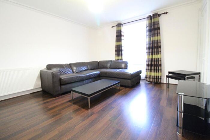 2 Bedroom Flat To Rent In Crown Street, Basement Right, AB11