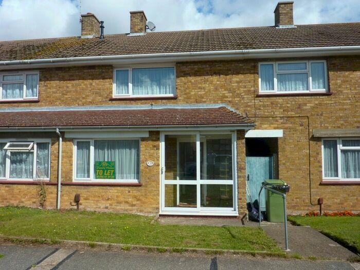 2 Bedroom Property To Rent In Kent Avenue, Sittingbourne, ME10