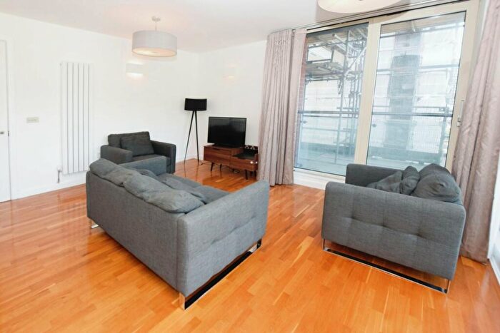 2 Bedroom Flat To Rent In Leftbank, Spinningfields, Manchester, M3