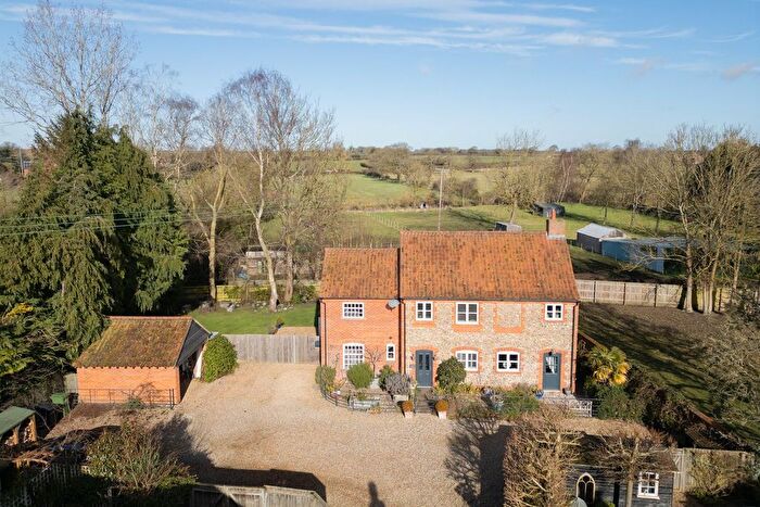 4 Bedroom Detached House For Sale In Broomsthorpe Road, East Rudham, PE31