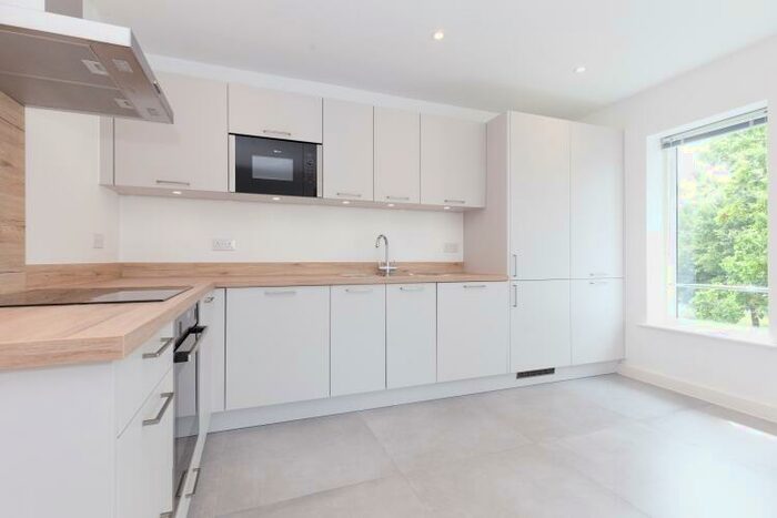 2 Bedroom Apartment To Rent In Denchworth Road, Grove, OX12