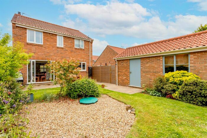 3 Bedroom Detached House For Sale In West Moor Lane, Raskelf, York, YO61