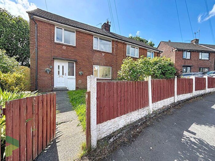 3 Bedroom Semi-Detached House To Rent In Hodder Grove, Darwen, BB3