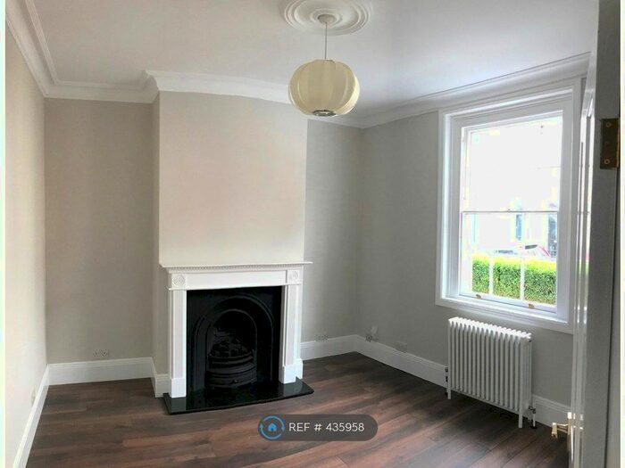 2 Bedroom Terraced House To Rent In St. Philips Street, Cheltenham, GL50
