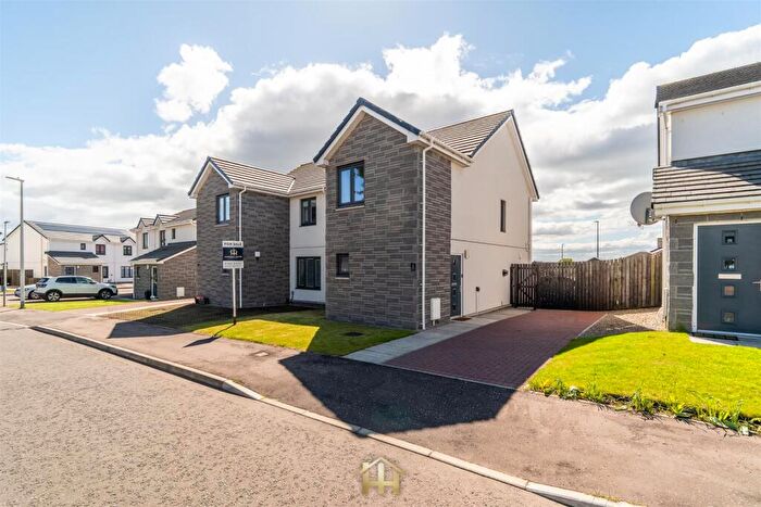 3 Bedroom Semi Detached House For Sale In Greenfield Crescent, Dundee, DD4