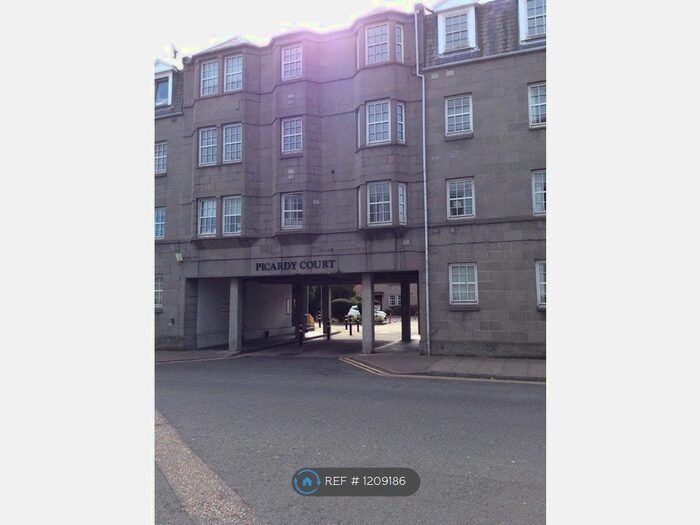 1 Bedroom Flat To Rent In Picardy Court, Aberdeen, AB10