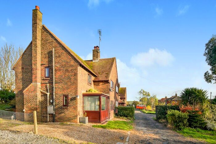 3 Bedroom Semi-Detached House For Sale In Swanborough, Lewes, BN7