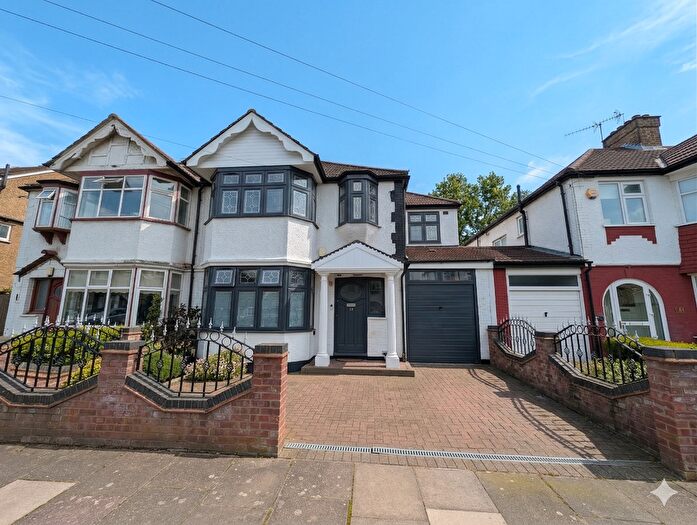 5 Bedroom Semi Detached House To Rent In Fleetwood Road, London, NW10
