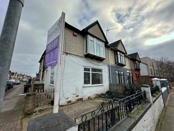 2 Bedroom End Of Terrace House To Rent In Copnor Road, Portsmouth, PO3