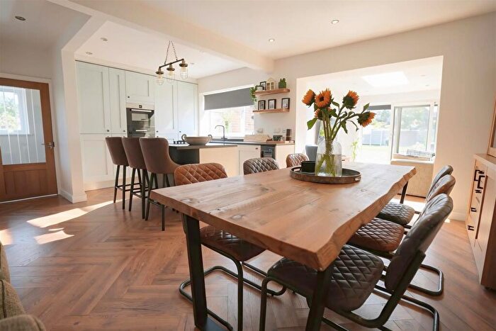 4 Bedroom Semi Detached House For Sale In Hoults Lane, Greetland, Halifax, HX4