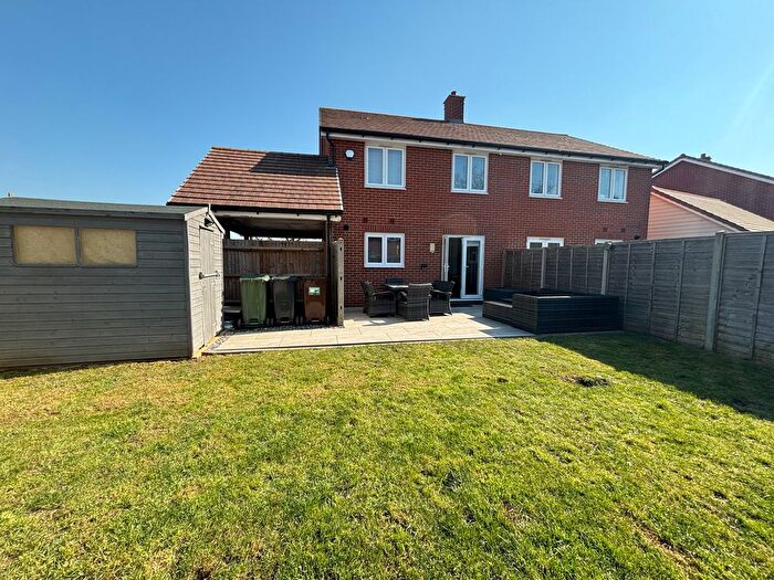 3 Bedroom Semi-Detached House For Sale In Staplehurst, Kent, TN12