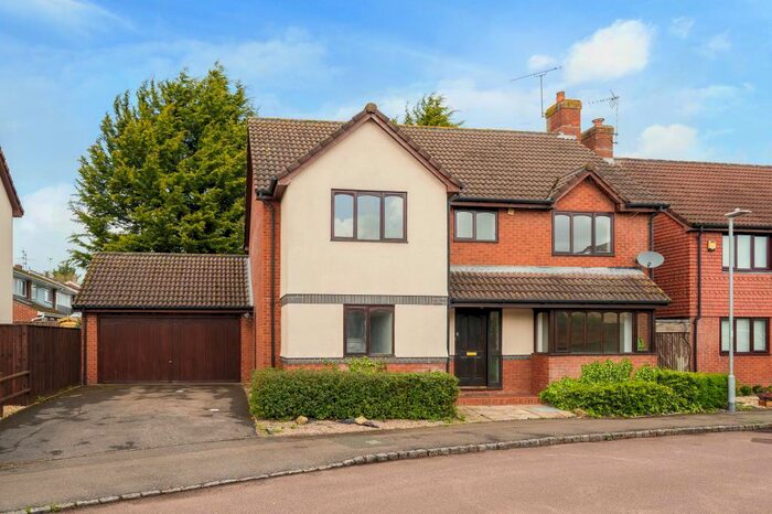 4 Bedroom Detached House To Rent In Winnersh, Berkshire, RG41