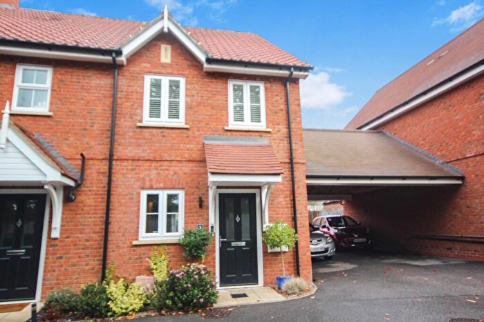 2 Bedroom Semi-Detached House To Rent In Burntwood Way, Brentwood, Essex, CM14
