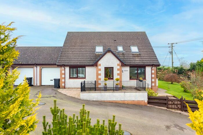 3 Bedroom Link Detached House For Sale In Shieldhill Road, Torthorwald, Dumfries, DG1