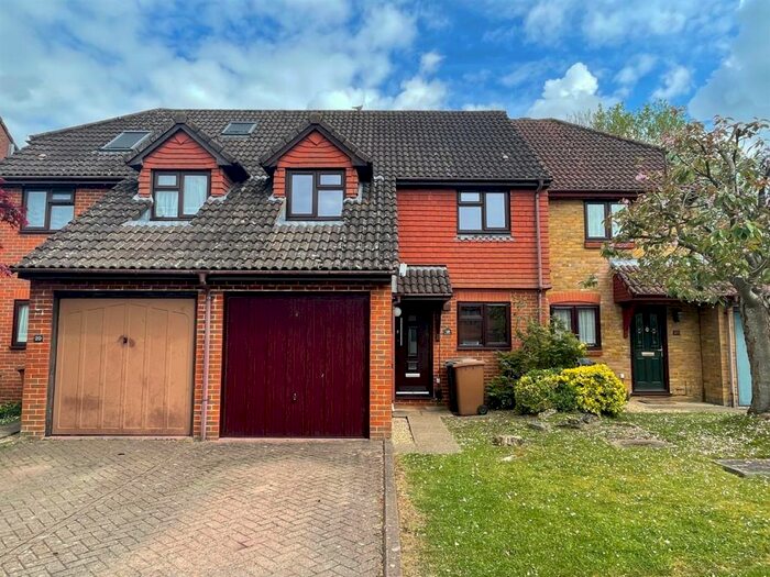 3 Bedroom Terraced House To Rent In Brackenbury, Andover, SP10