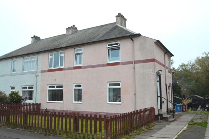 3 Bedroom Flat For Sale In Kelvin Street, Grangemouth, FK3