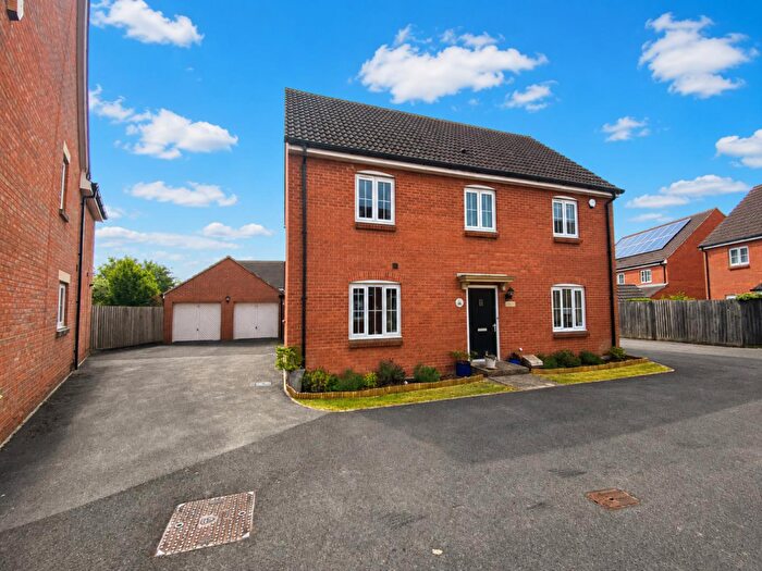 4 Bedroom House For Sale In Goldfinch Road, Melksham, SN12