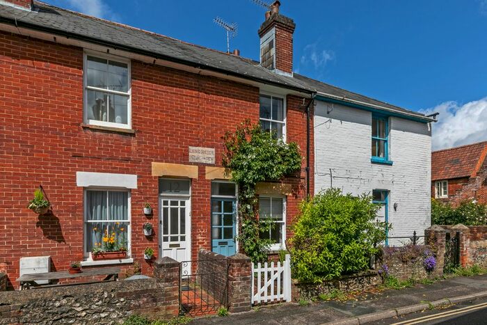 3 Bedroom Terraced House To Rent In Culver Road, Winchester, SO23