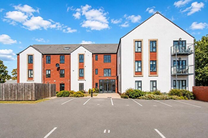 2 Bedroom Flat For Sale In Thornesgate Court, Thornesgate Drive, Wakefield, WF2