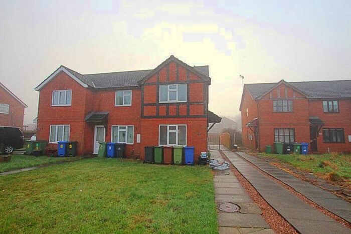 2 Bedroom End Of Terrace House To Rent In Muirfield Croft, Immingham, DN40