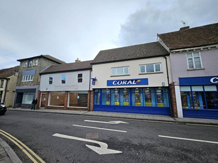 1 Bedroom Apartment To Rent In Kneesworth Street, Royston, Hertfordshire, SG8