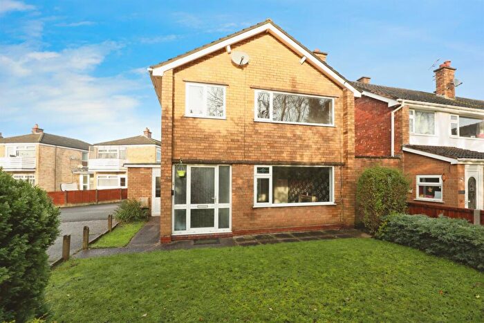 3 Bedroom Detached House For Sale In Chester Road, Northwich, CW8