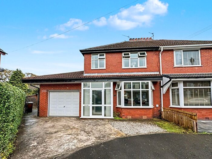 3 Bedroom Semi Detached House For Sale In Parkville Road, Prestwich, M25