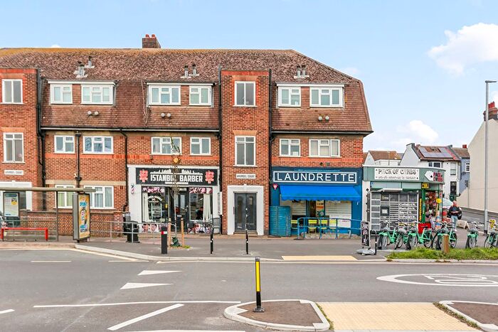 1 Bedroom Flat To Rent In Arundel Court, Arundel Road, Brighton, BN2
