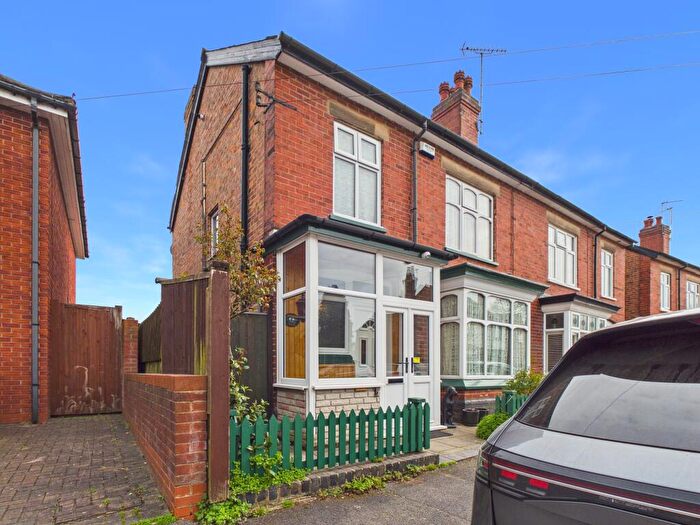 3 Bedroom Semi-Detached House For Sale In Heath Avenue, Littleover, DE23