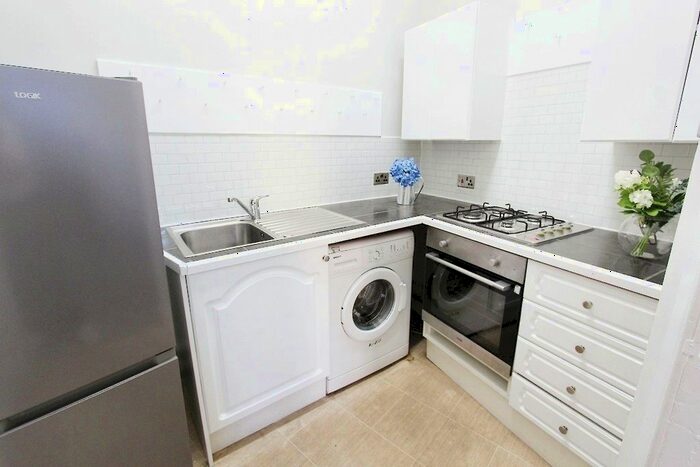 1 Bedroom Flat To Rent In Leith Walk, Edinburgh, EH6
