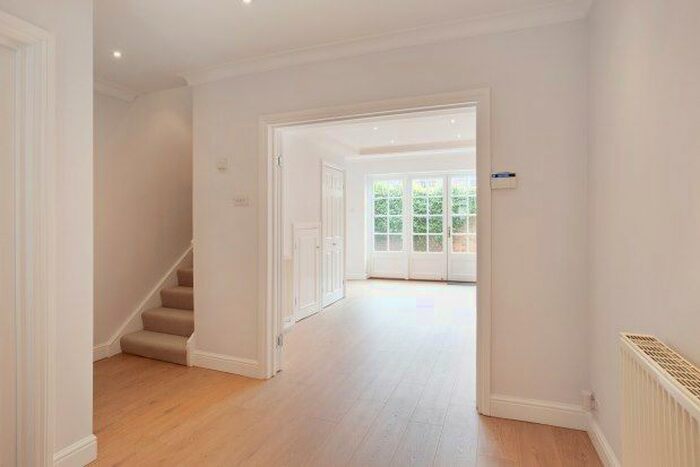 4 Bedroom Detached House To Rent In Queen Annes Grove, London, W4