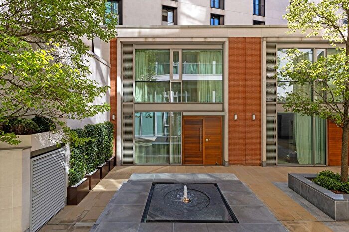 1 Bedroom Detached House For Sale In Knightsbridge, London, SW7
