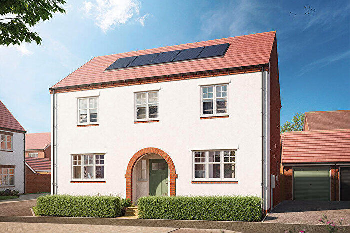 4 Bedroom Detached House For Sale In Great Oldbury Drive, Stonehouse, GL10