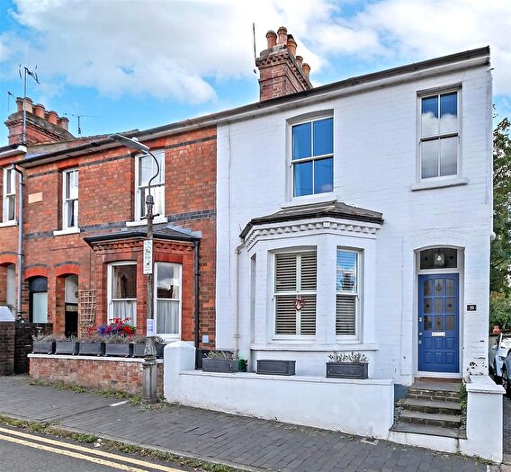 3 Bedroom End Terrace House For Sale In Oswald Road, St. Albans, AL1