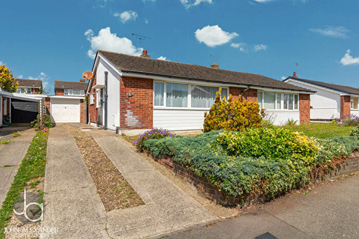2 Bedroom Semi-Detached Bungalow For Sale In Eleanor Close, Tiptree, CO5