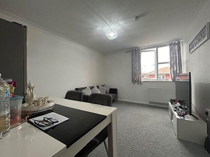 1 Bedroom Flat To Rent In Bridge Road, Worthing, BN14