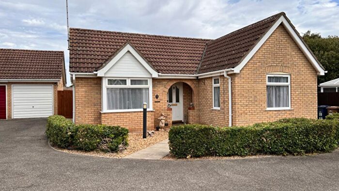 2 Bedroom Detached Bungalow For Sale In Malt Drive, Wisbech, Cambridgeshire, PE14