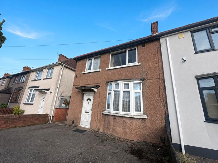 3 Bedroom Semi-Detached House To Rent In Vernon Road, Feltham, TW13