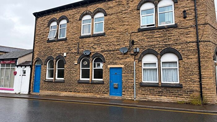 Studio To Rent In Flat, Oldfield Lane, Heckmondwike, WF16