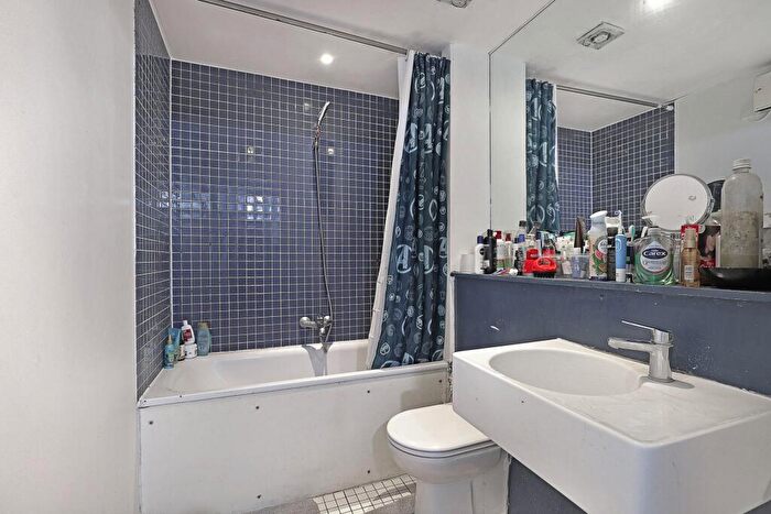 2 Bedroom Apartment For Sale In The Renovation, Woolwich Manor Way, London, E16