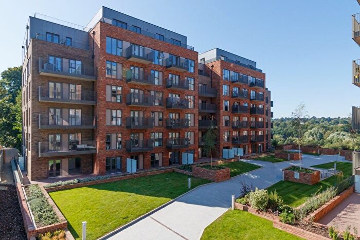 2 Bedroom Flat To Rent In Adeline Heights, Rosalind Drive, Maidstone, ME14