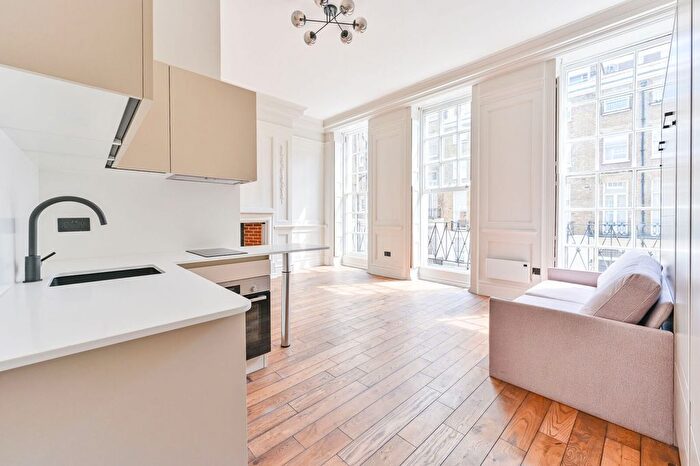 Studio To Rent In Upper Berkeley Street, Marylebone, London, W1H