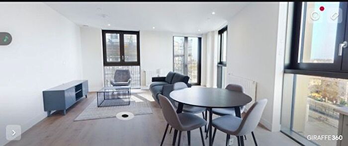 2 Bedroom Flat To Rent In Affinity View, London, E16